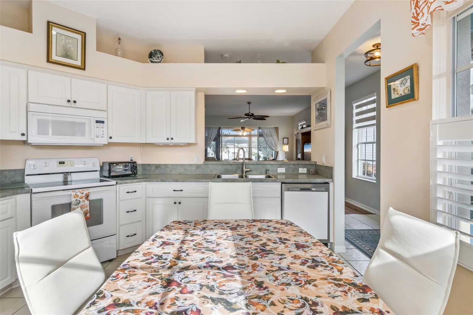 Image 10 of 48 For 6002 Armada Street