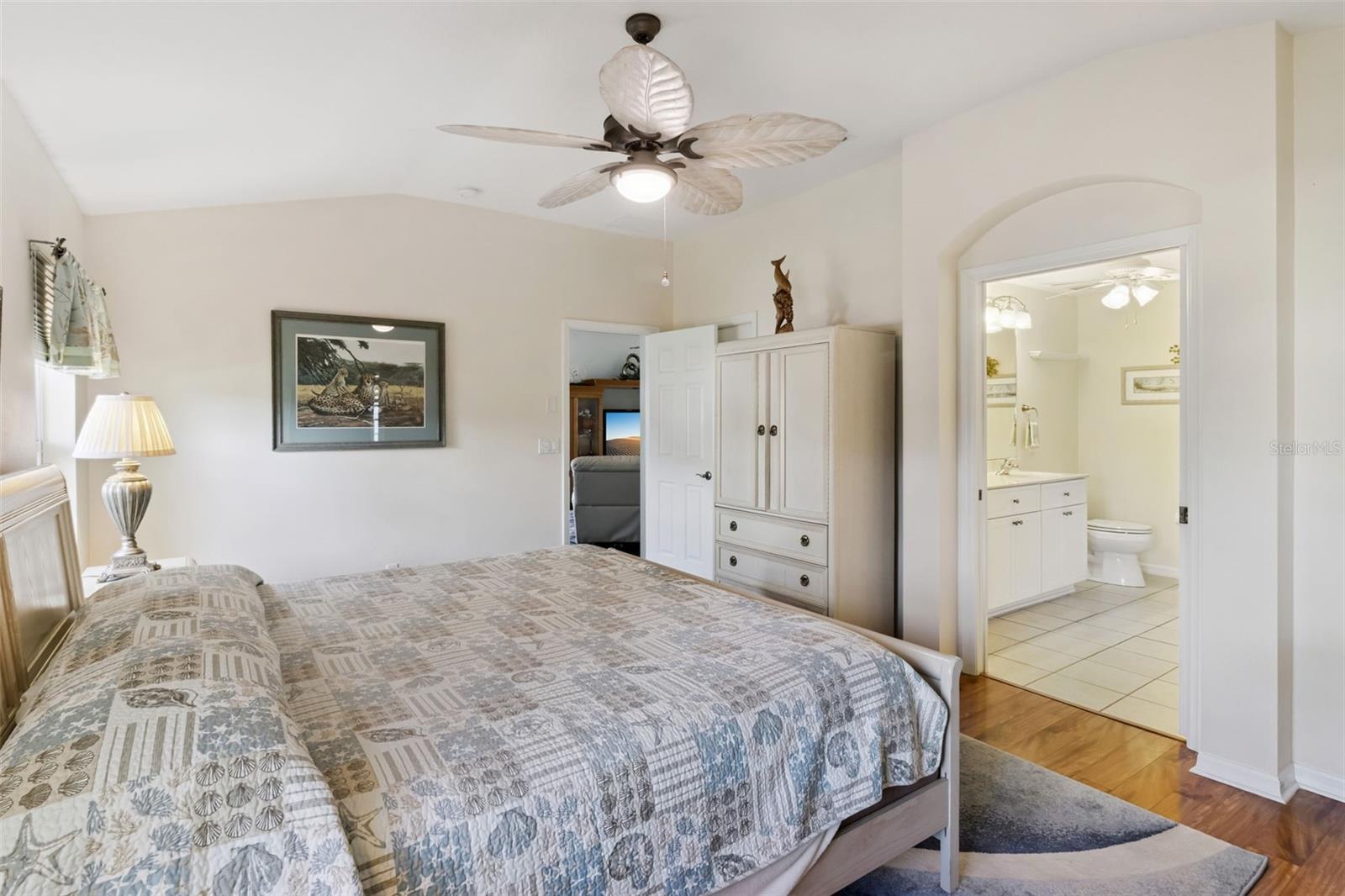 Image 14 of 48 For 6002 Armada Street