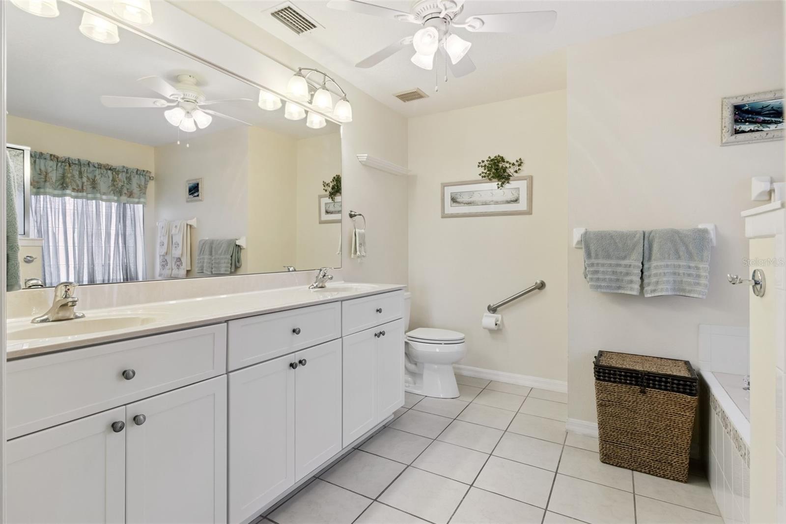 Image 21 of 48 For 6002 Armada Street