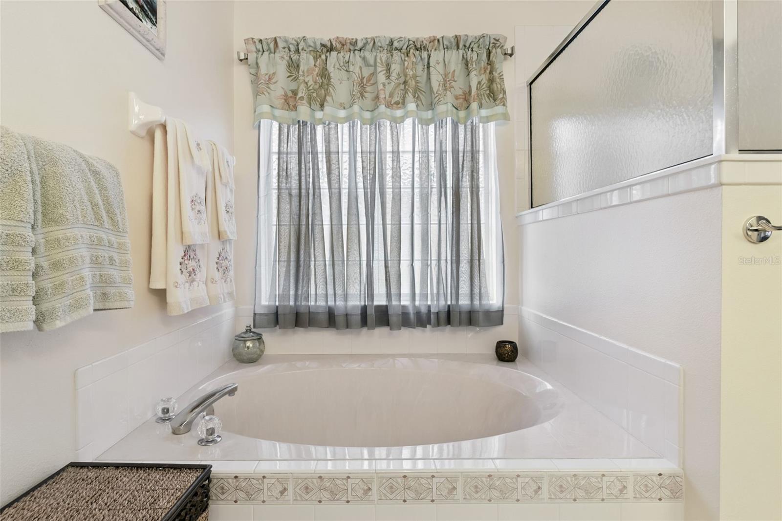 Image 24 of 48 For 6002 Armada Street