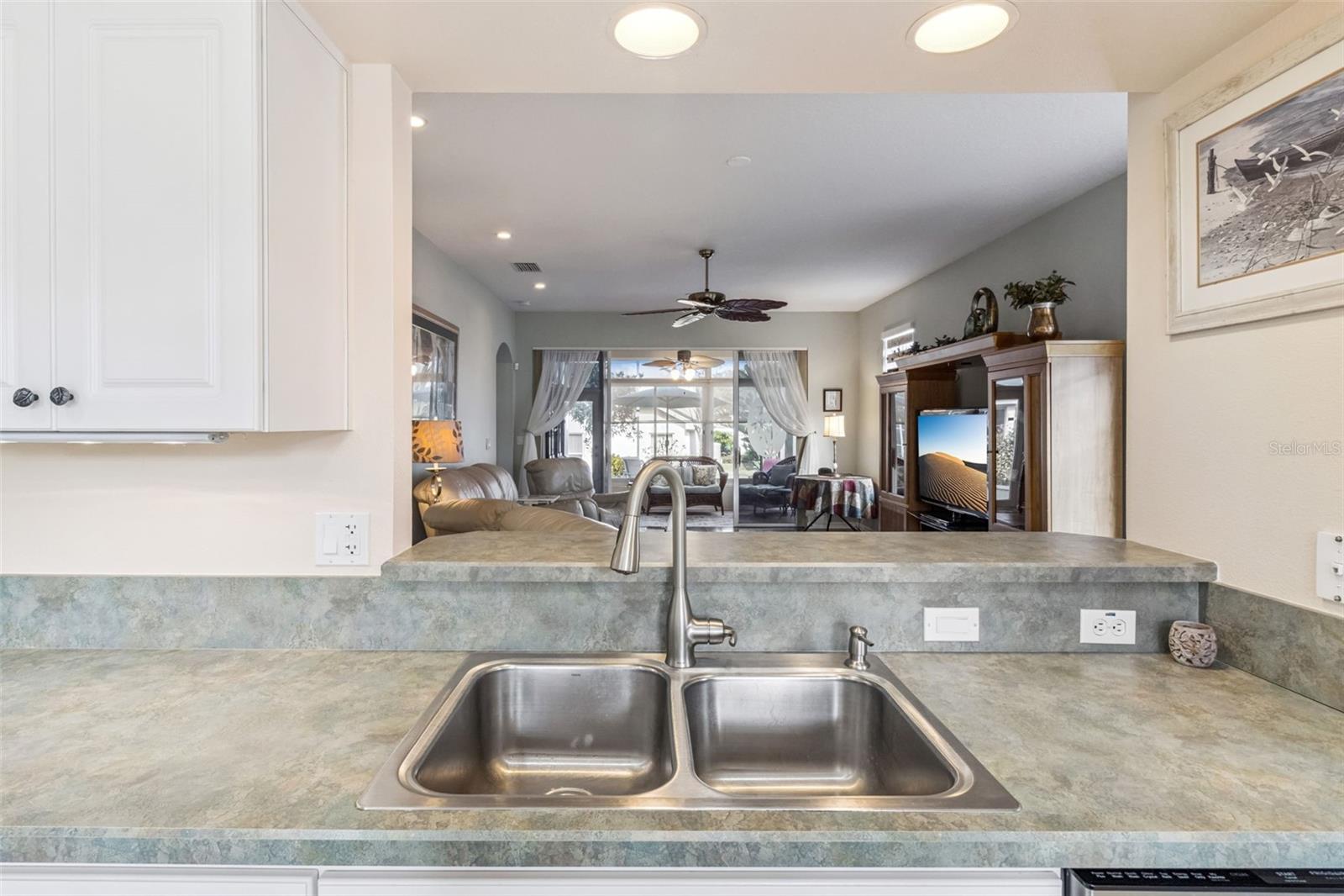 Image 8 of 48 For 6002 Armada Street