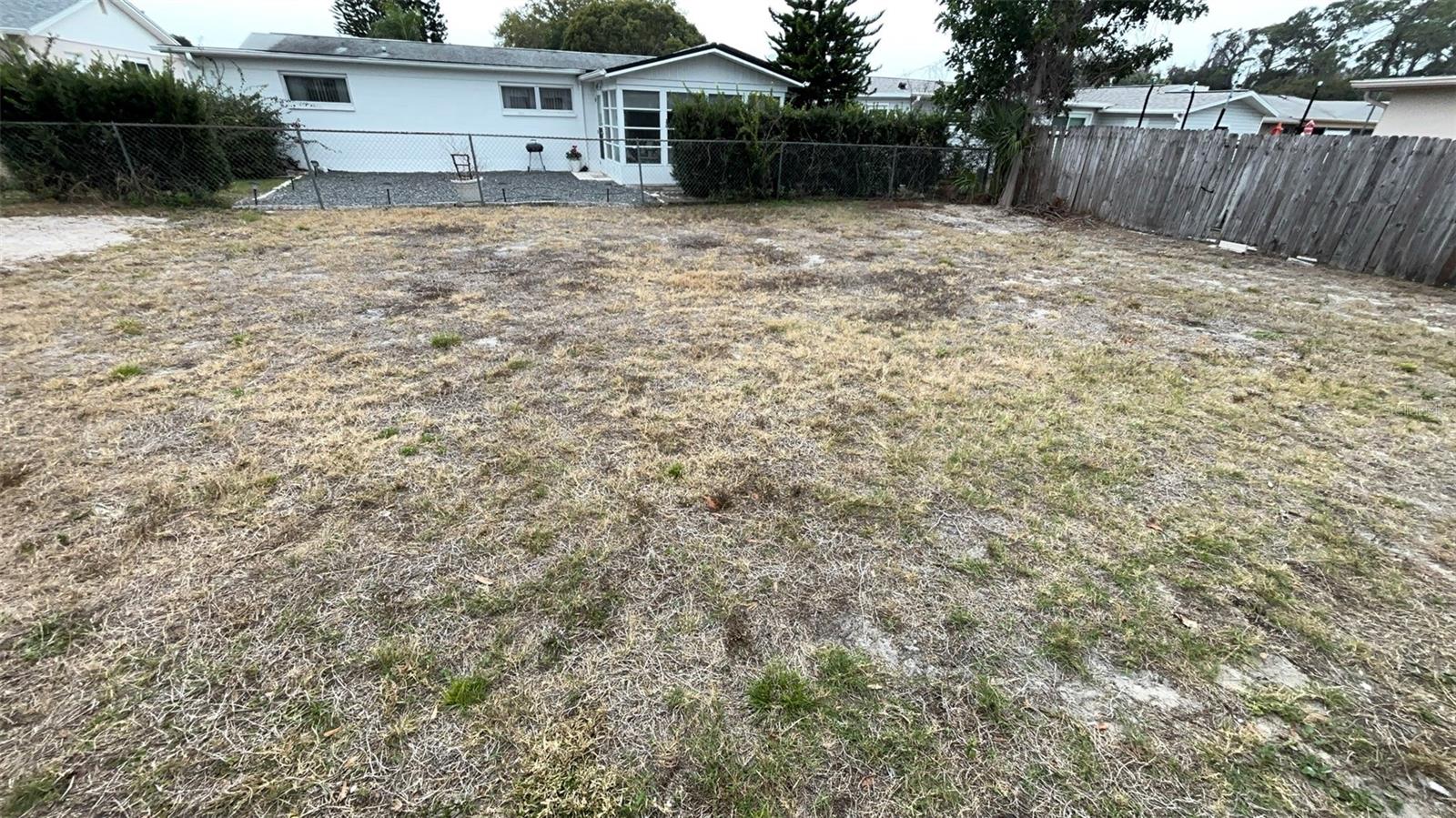 Image 20 of 38 For 6312 Limerick Avenue