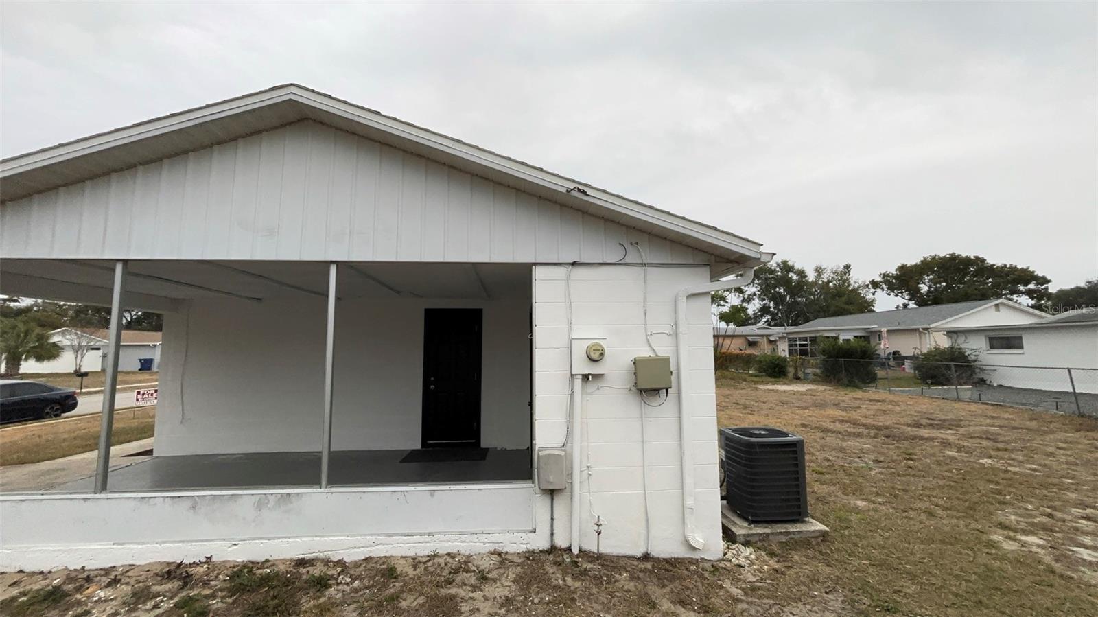 Image 4 of 38 For 6312 Limerick Avenue