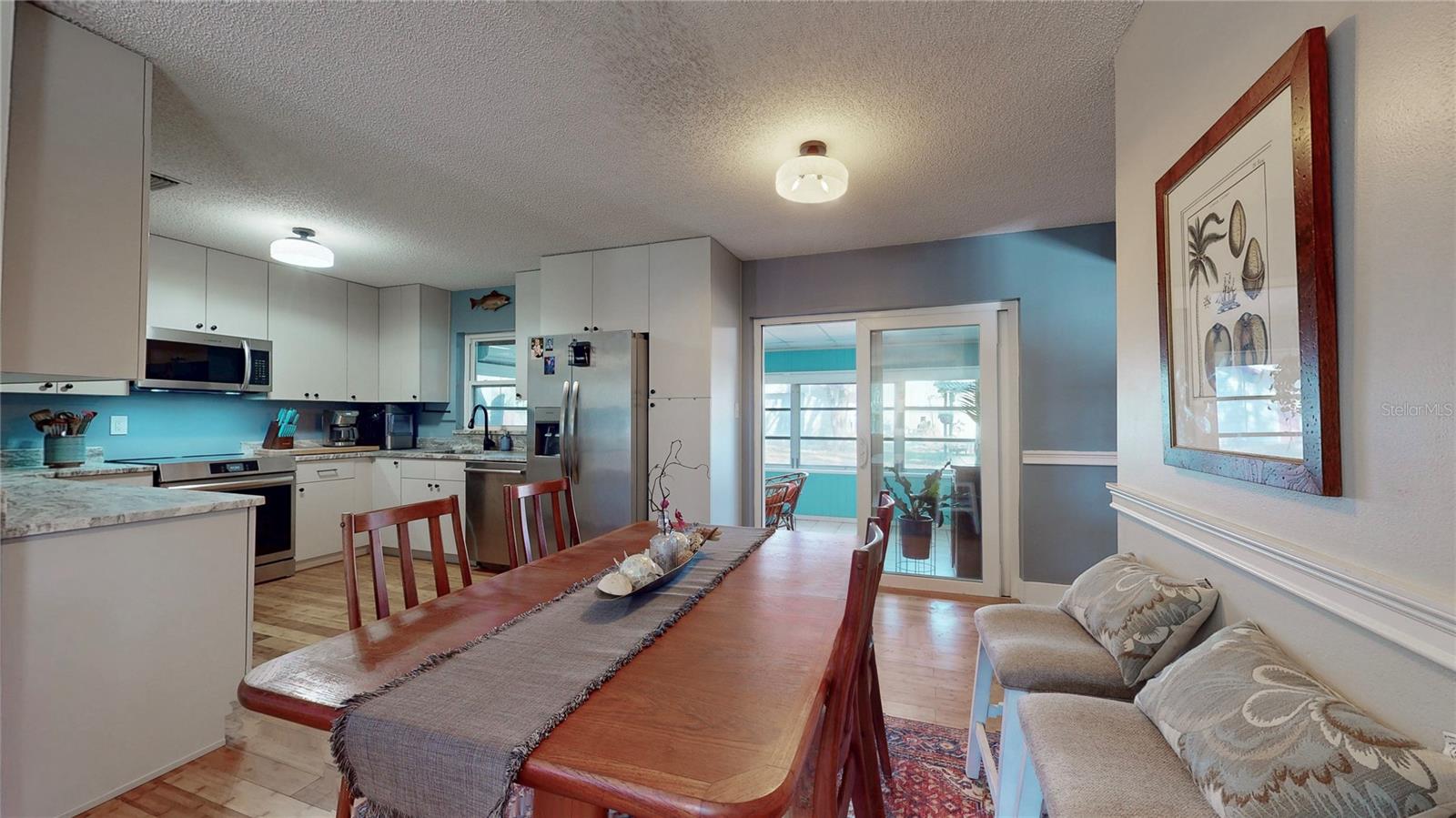 Image 10 of 37 For 10845 Margaret Drive