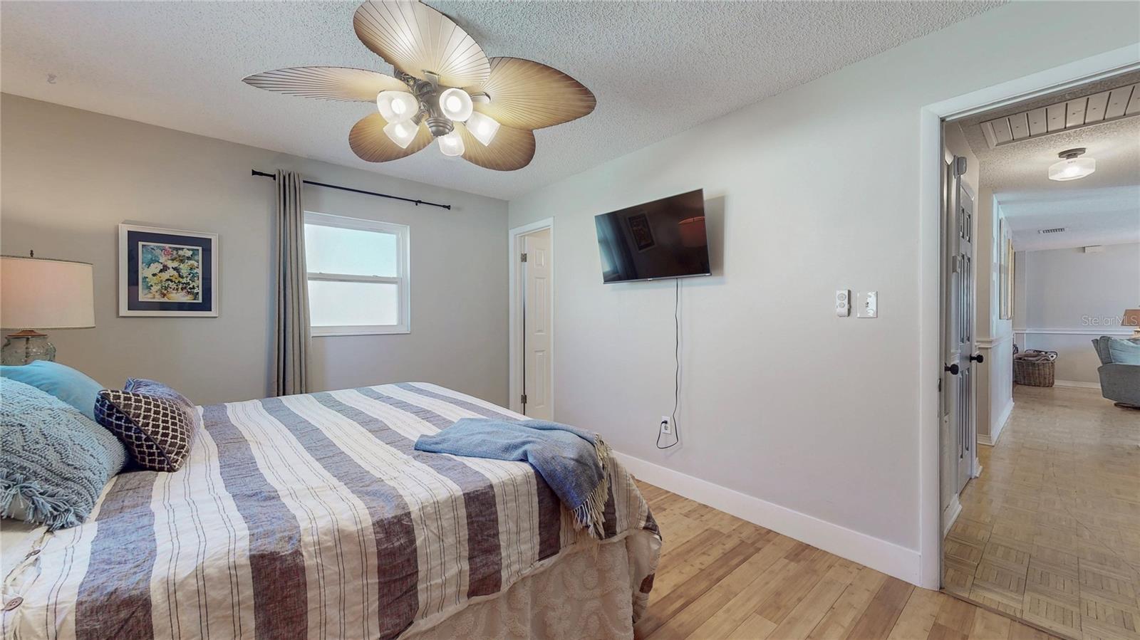 Image 20 of 37 For 10845 Margaret Drive