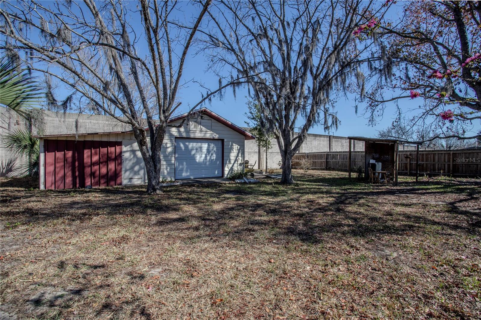 Image 31 of 37 For 10845 Margaret Drive