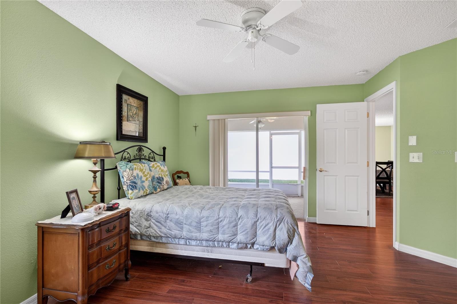 Image 12 of 57 For 4131 Capland Avenue