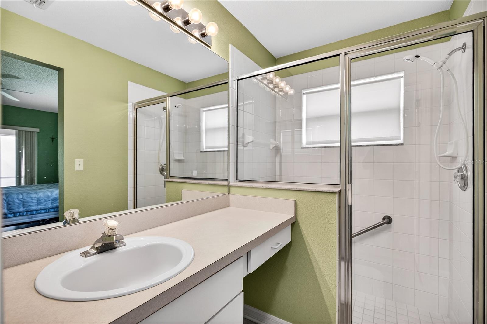 Image 13 of 57 For 4131 Capland Avenue