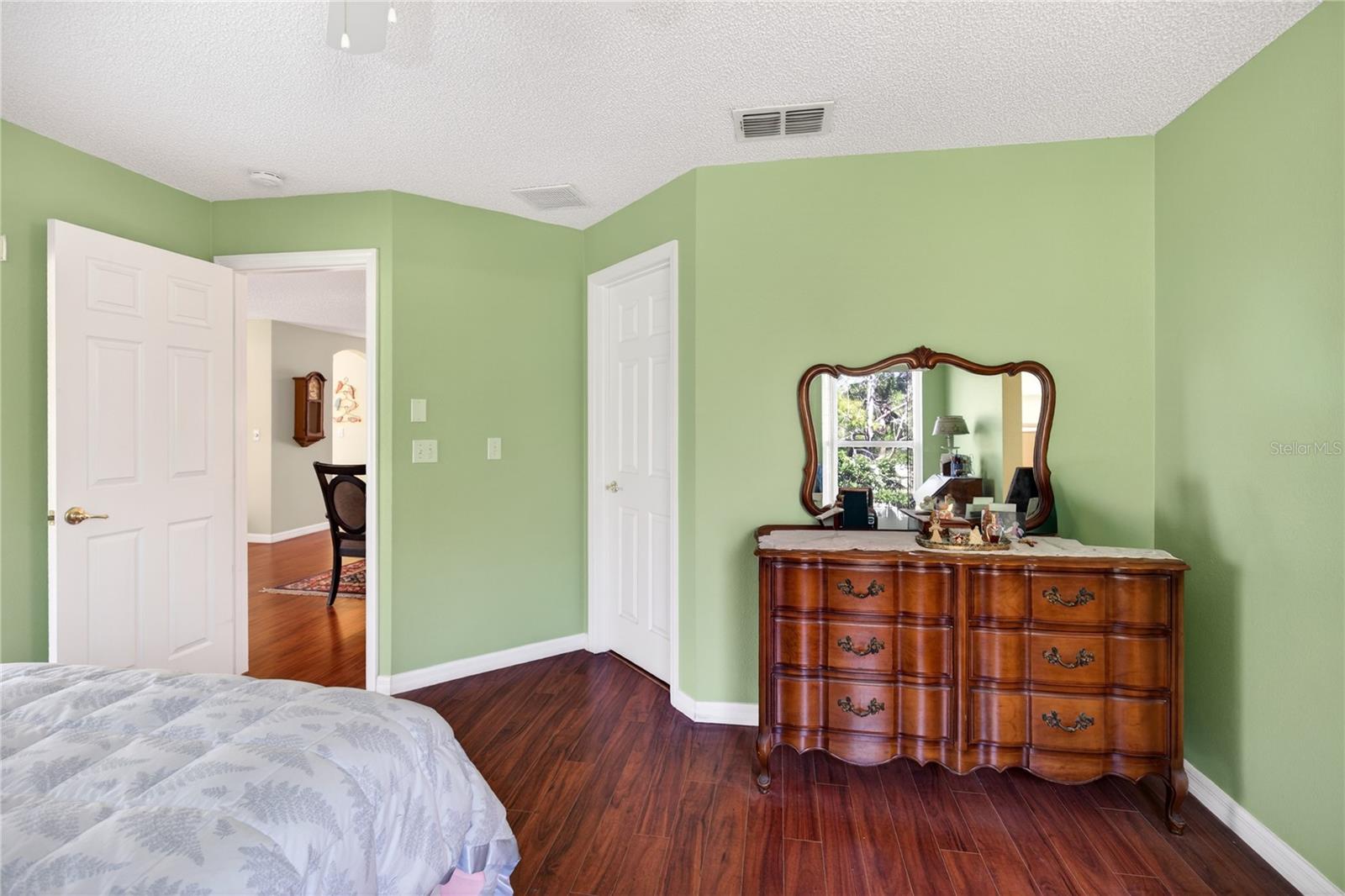 Image 14 of 57 For 4131 Capland Avenue