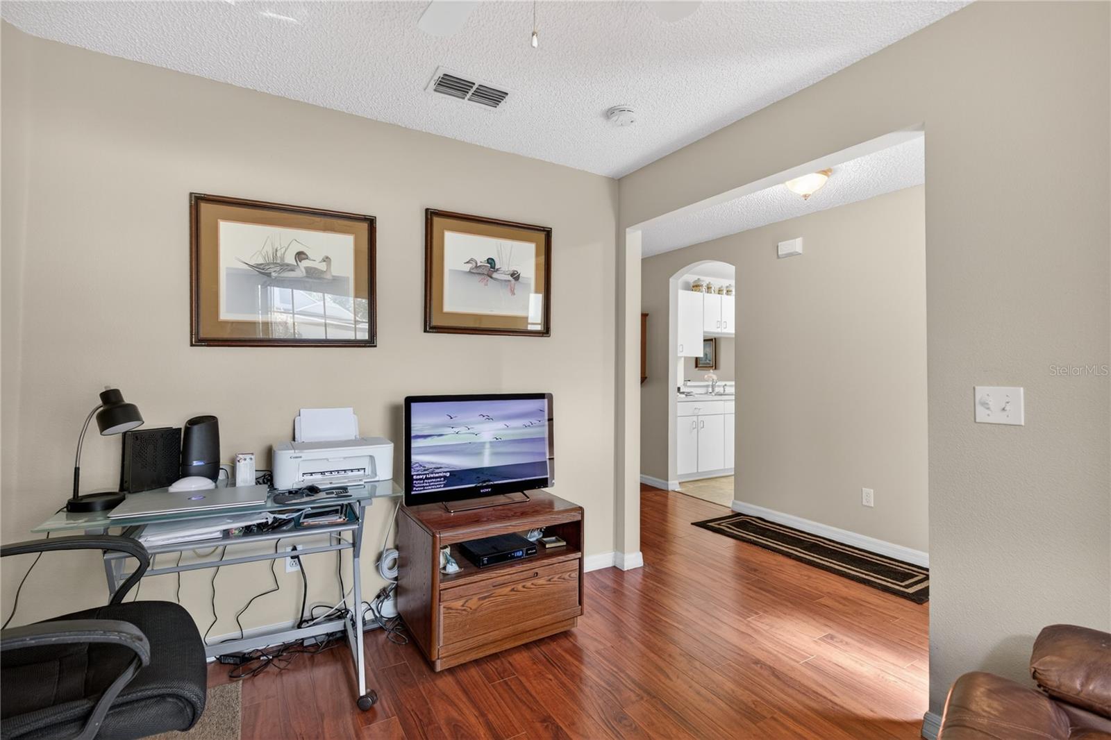 Image 21 of 57 For 4131 Capland Avenue