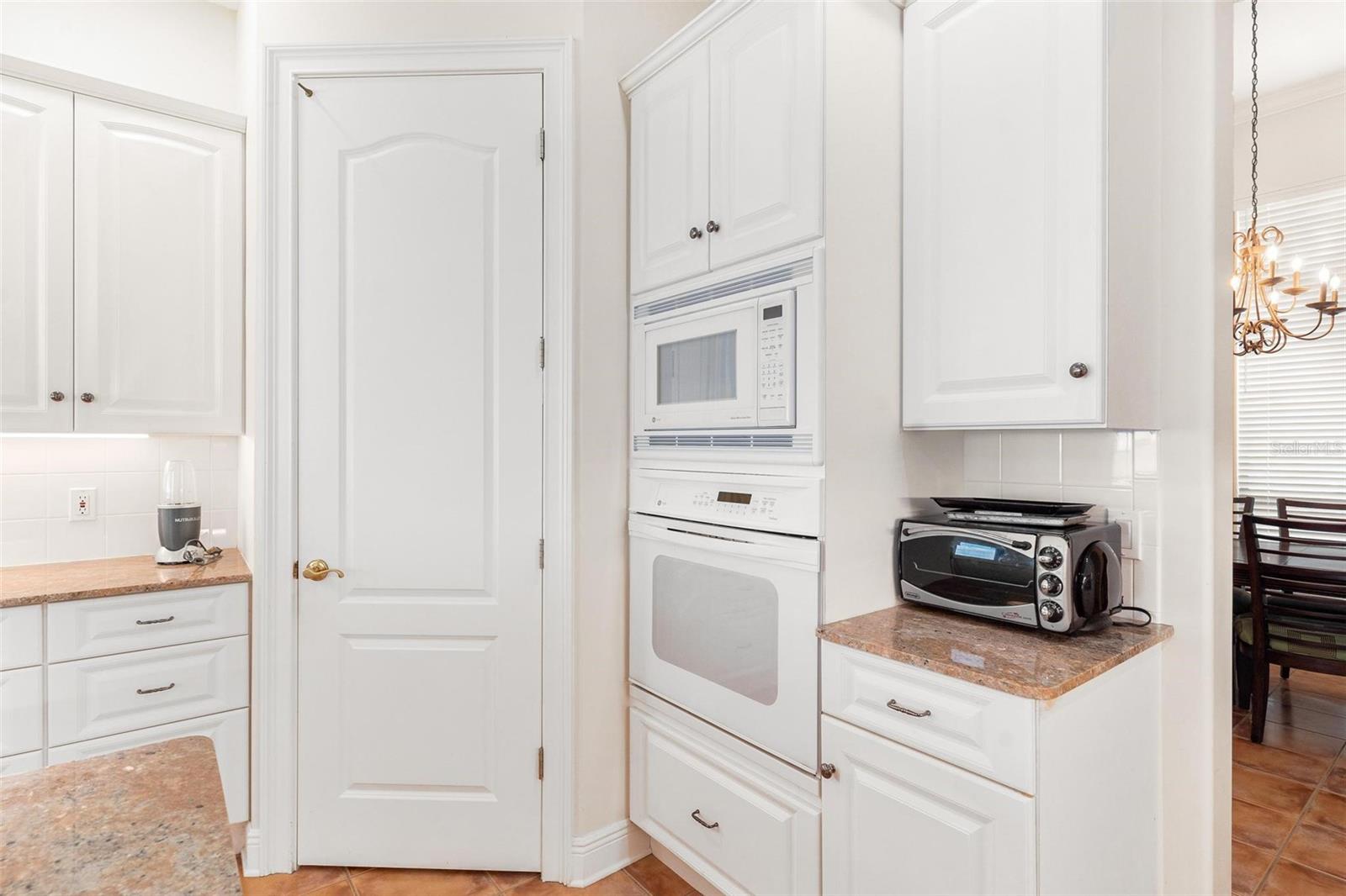 Image 28 of 60 For 38230 Yale Circle