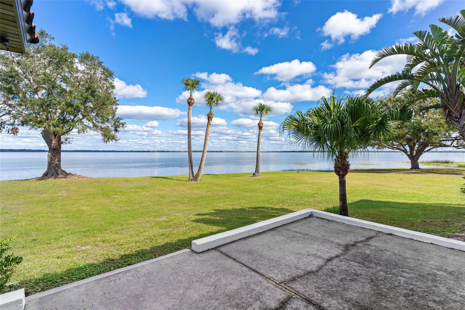 Image 7 of 60 For 38230 Yale Circle