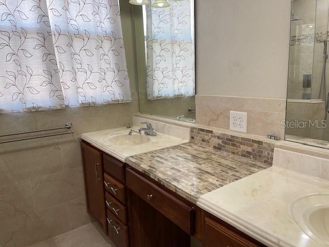 Image 15 of 38 For 201 Goldie Street