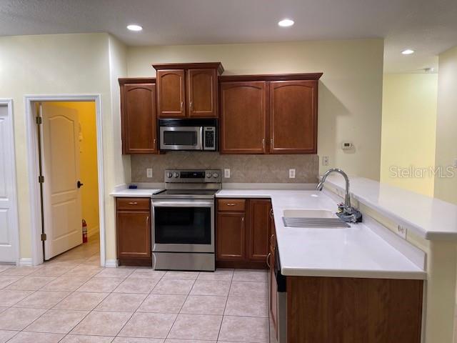 Image 4 of 38 For 201 Goldie Street