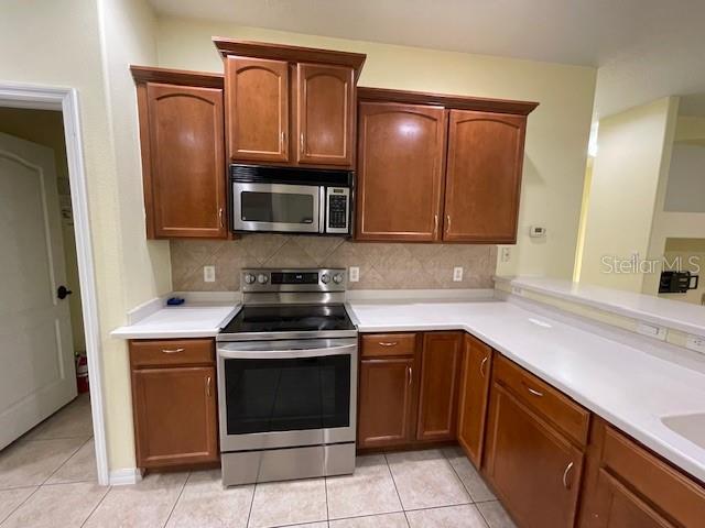 Image 6 of 38 For 201 Goldie Street