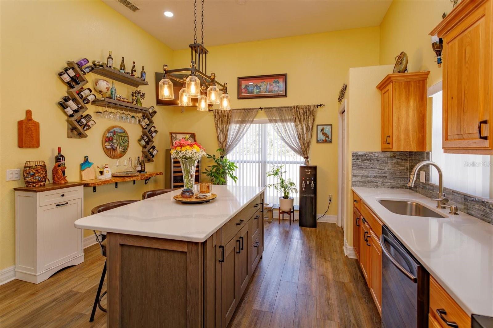 Image 14 of 31 For 16213 Citrus Parkway