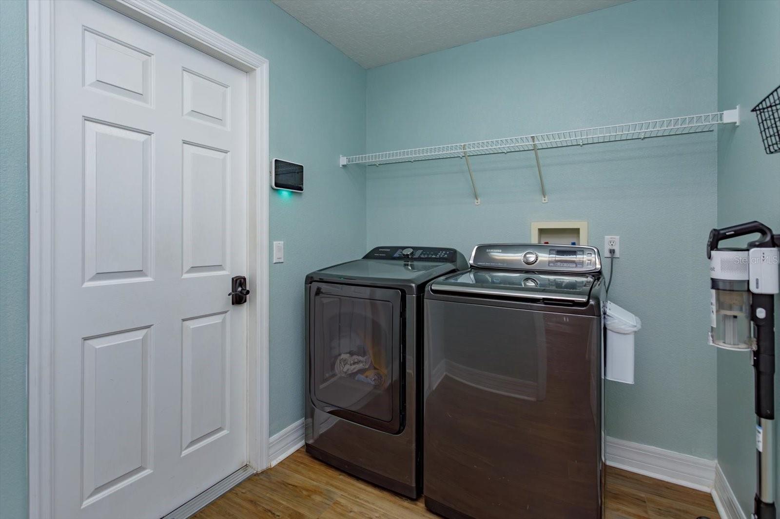 Image 19 of 31 For 16213 Citrus Parkway