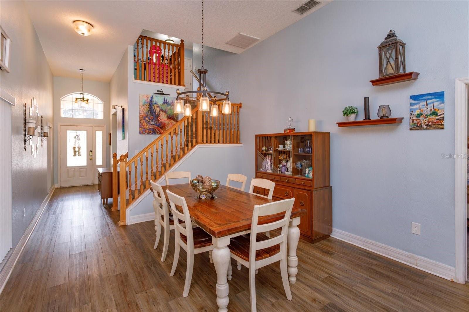 Image 5 of 31 For 16213 Citrus Parkway