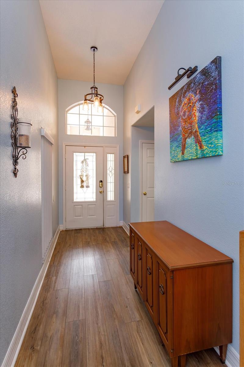 Image 6 of 31 For 16213 Citrus Parkway