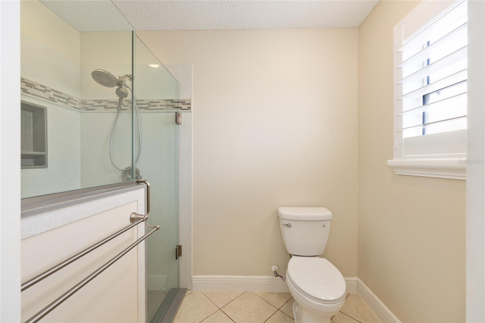 Image 37 of 61 For 840 Folsum Place