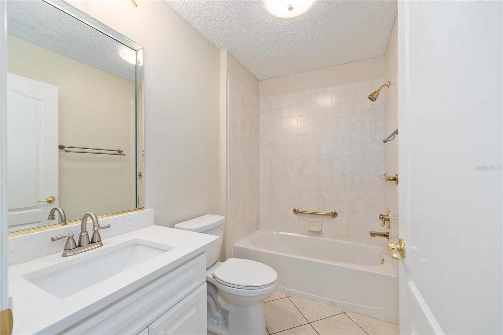 Image 41 of 61 For 840 Folsum Place