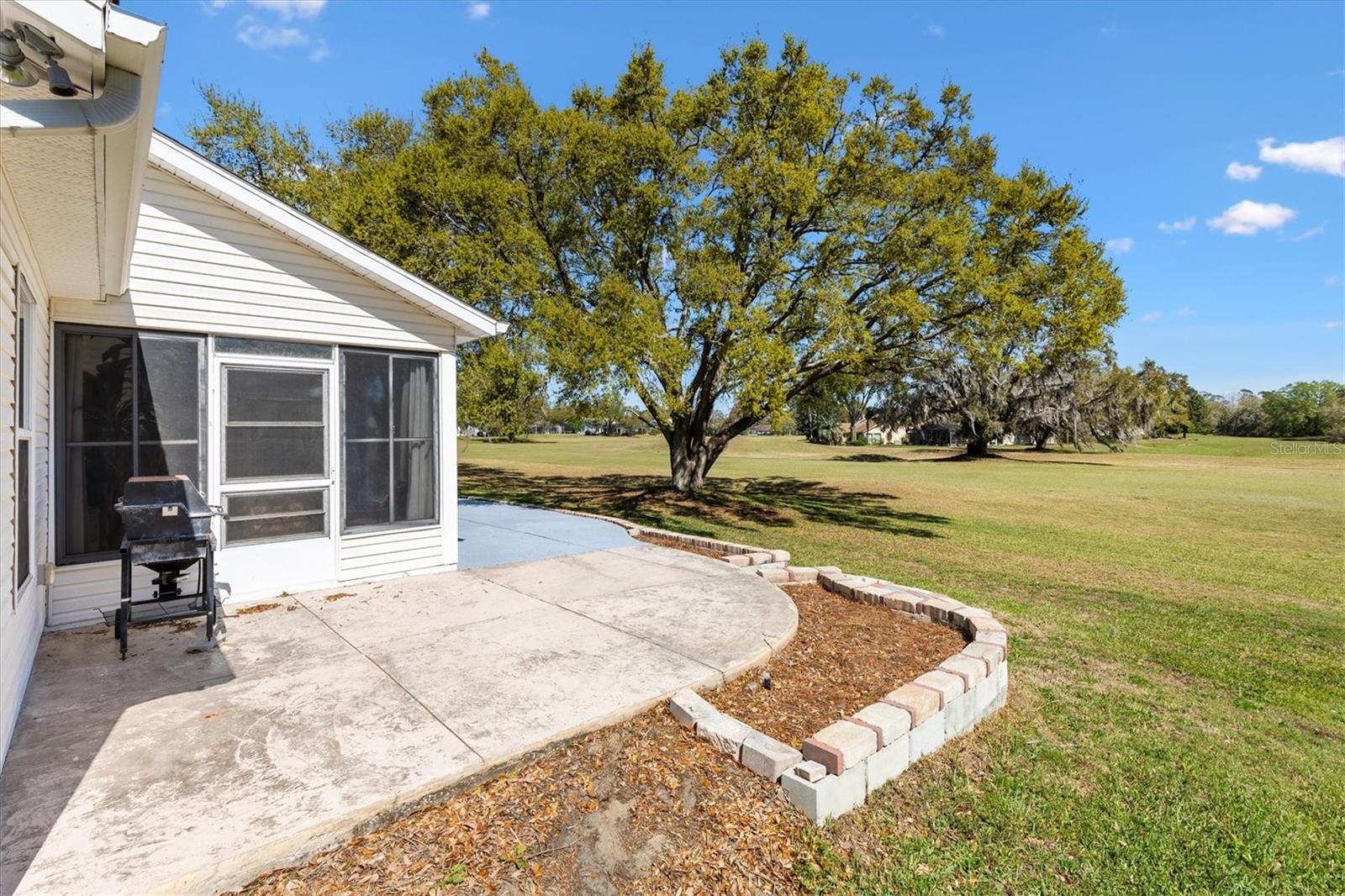 Image 33 of 41 For 3909 River Crest Circle