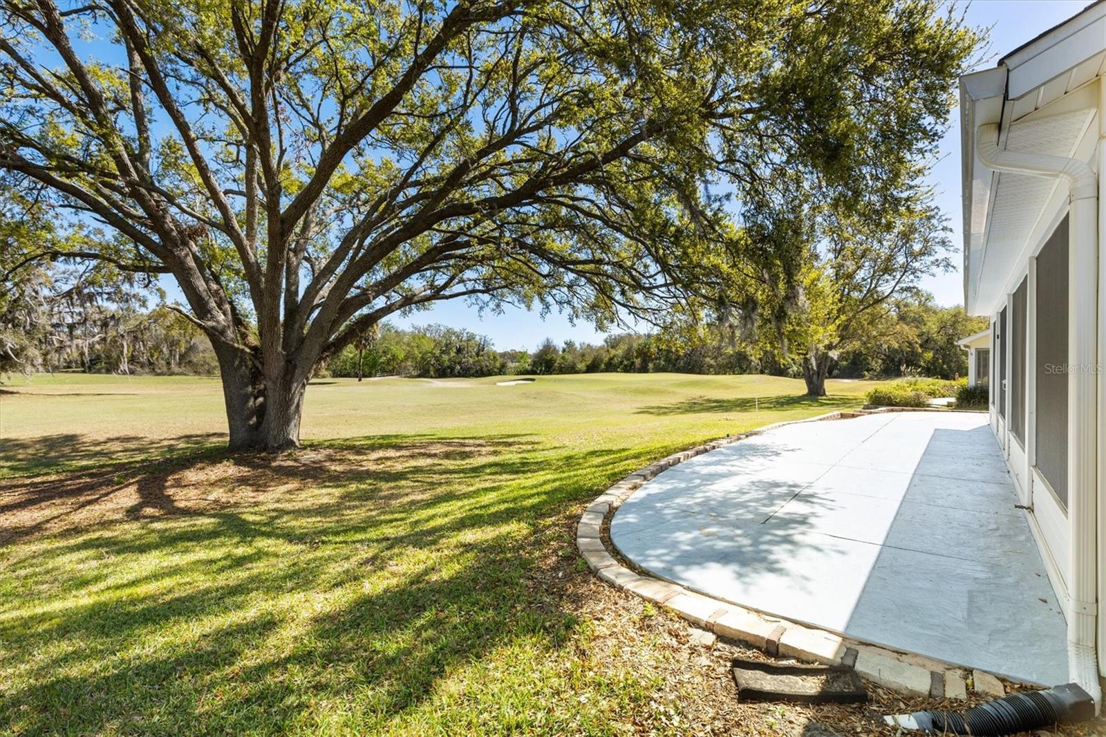 Image 34 of 41 For 3909 River Crest Circle