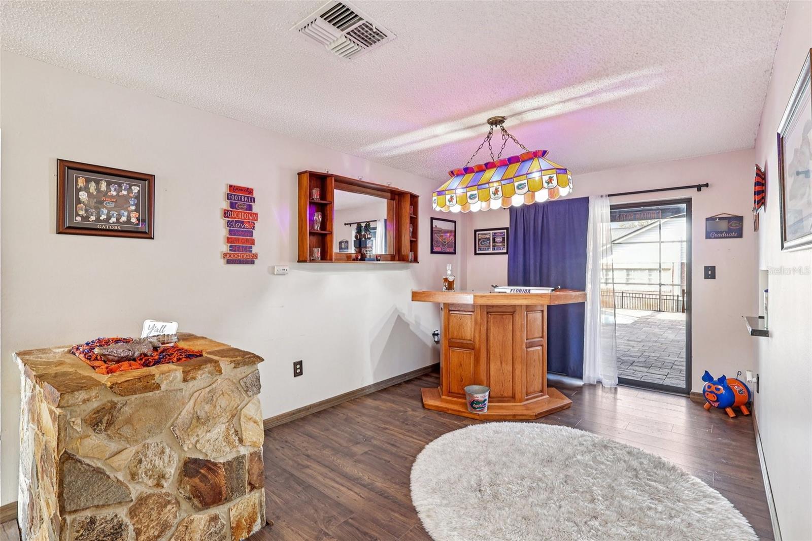 Image 7 of 39 For 9830 Wedgewood Lane