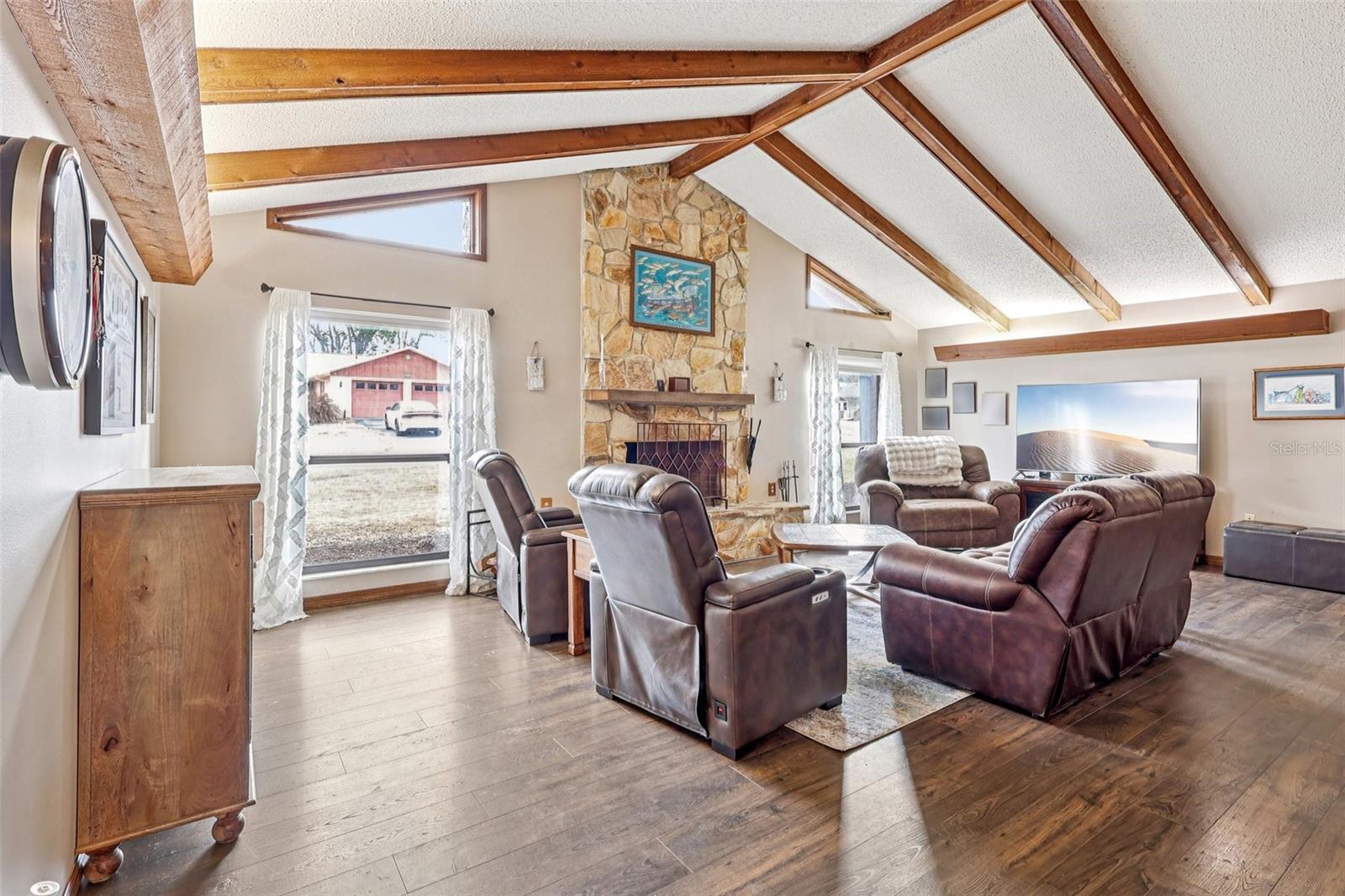 Image 9 of 39 For 9830 Wedgewood Lane