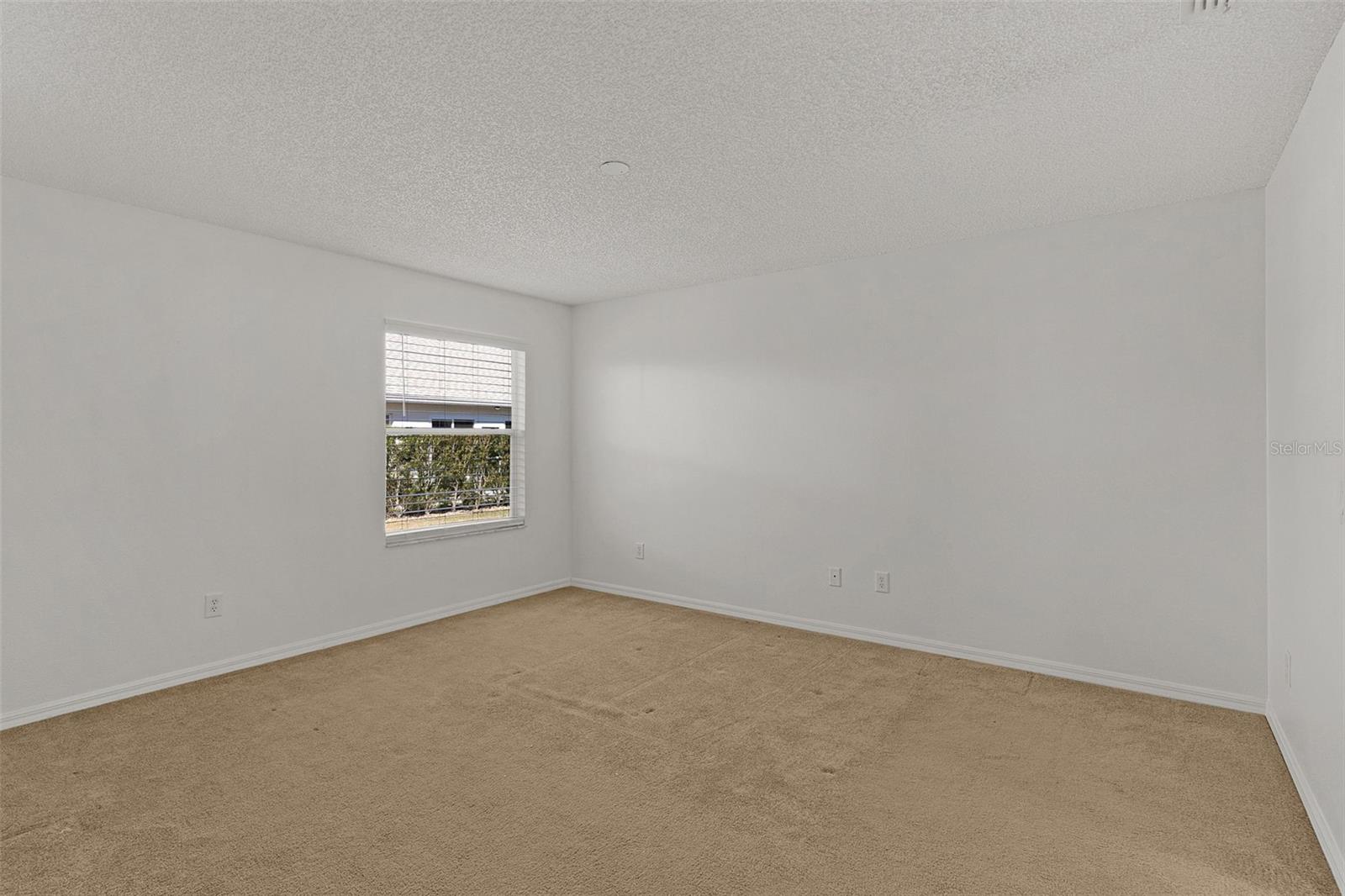 Image 18 of 43 For 1270 Weaton Court