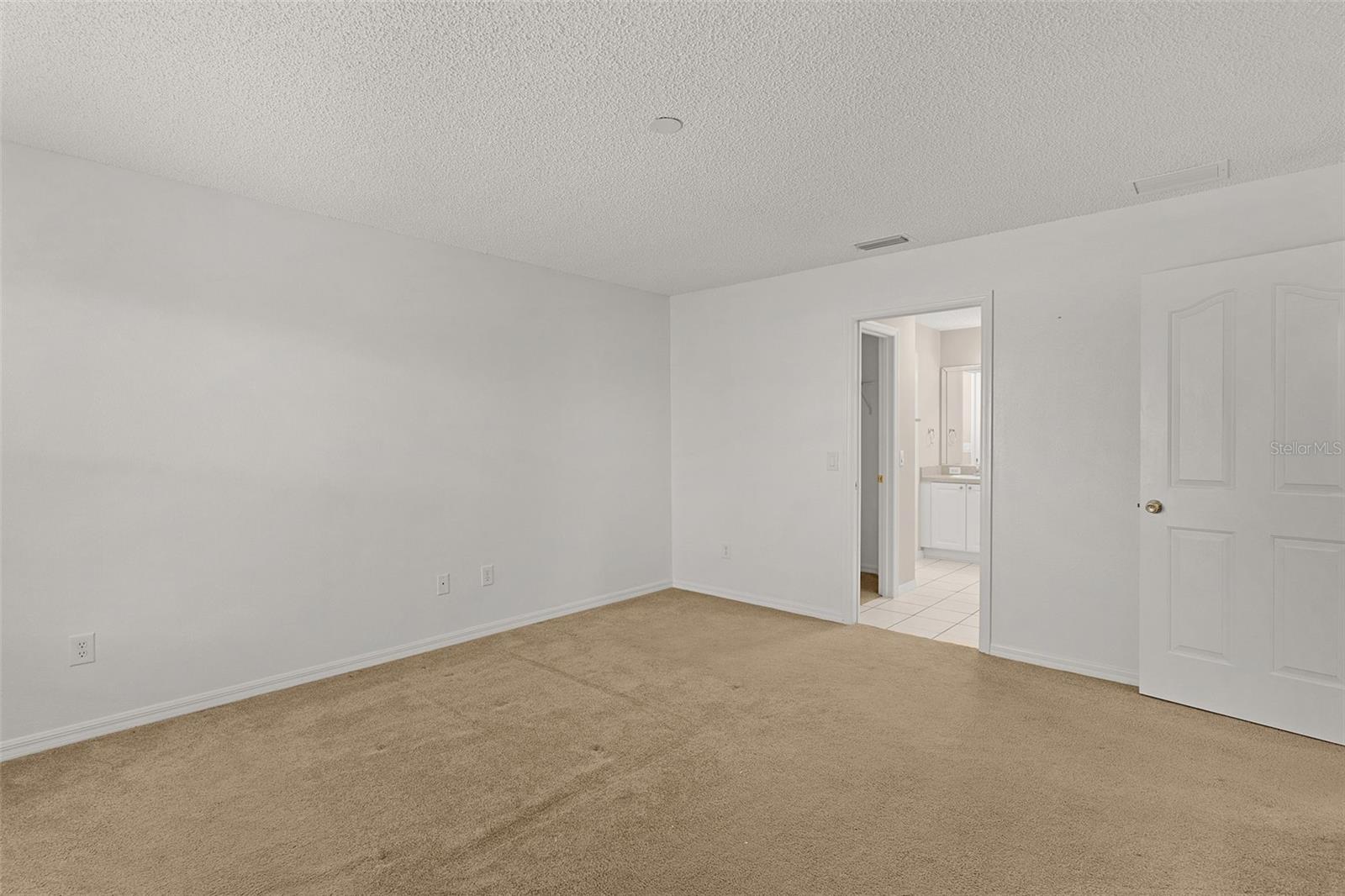 Image 19 of 43 For 1270 Weaton Court