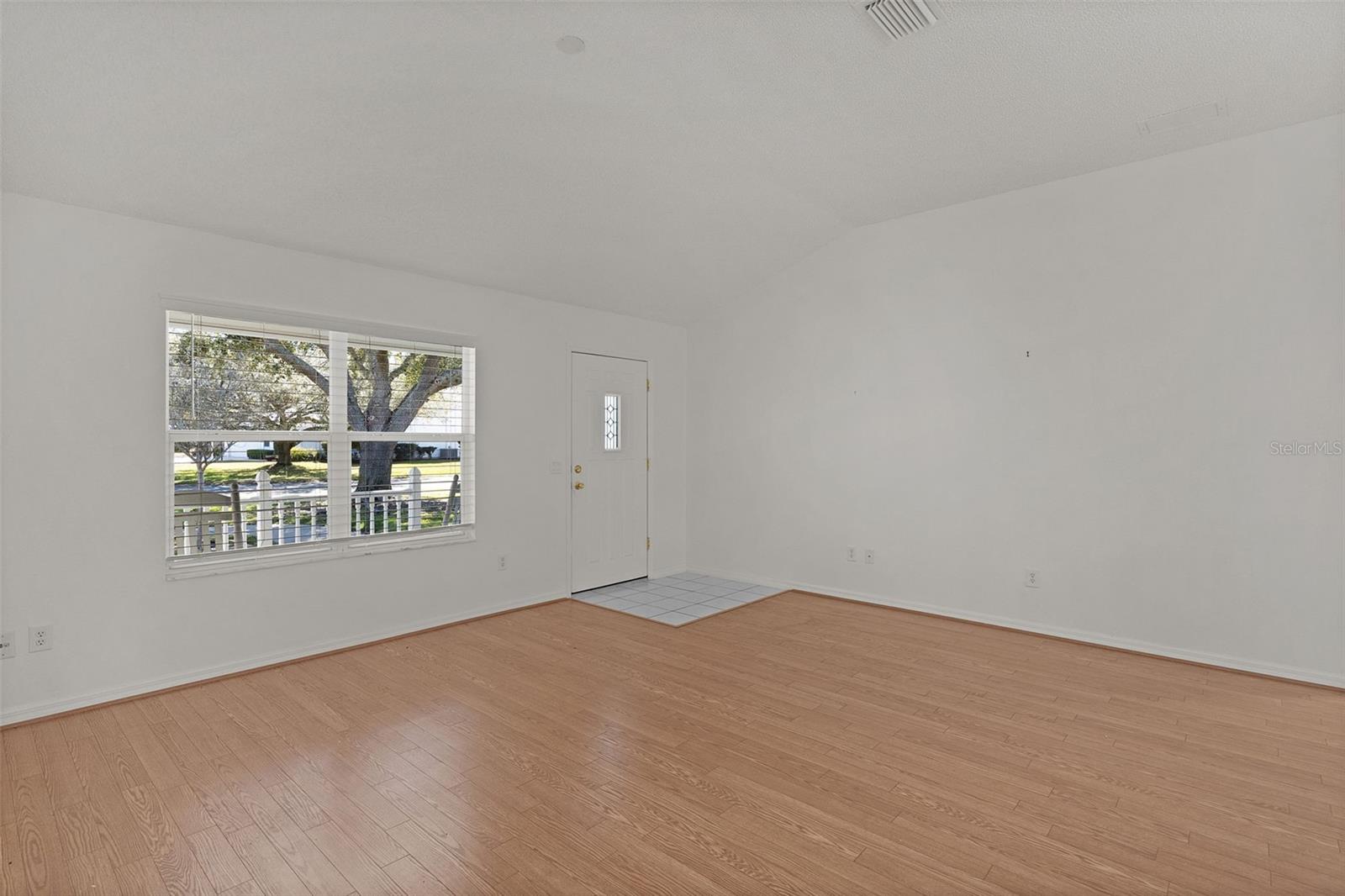 Image 9 of 43 For 1270 Weaton Court