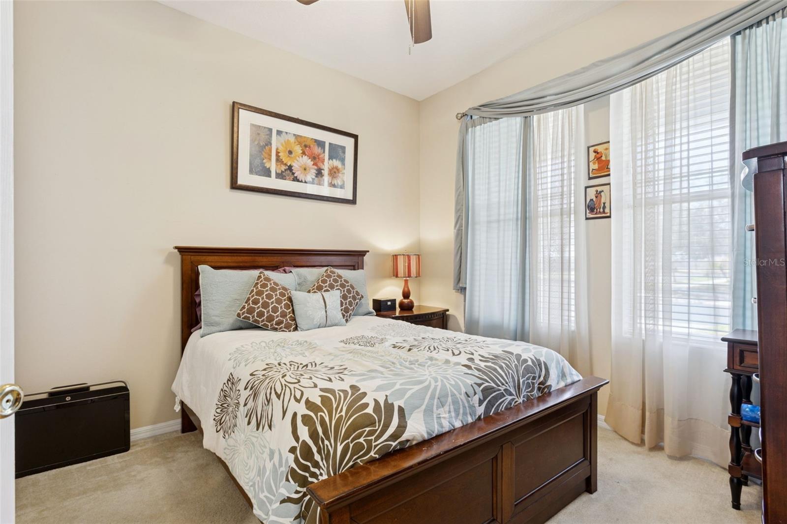 Image 17 of 37 For 408 Grassy Key Way