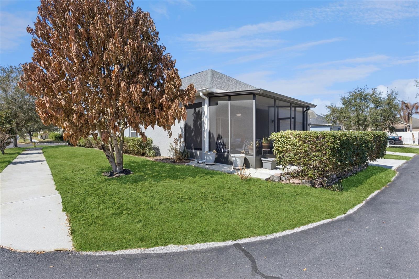 Image 22 of 37 For 408 Grassy Key Way