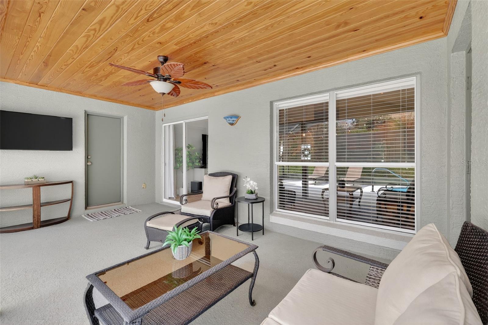 Image 21 of 38 For 319 Eastridge Drive