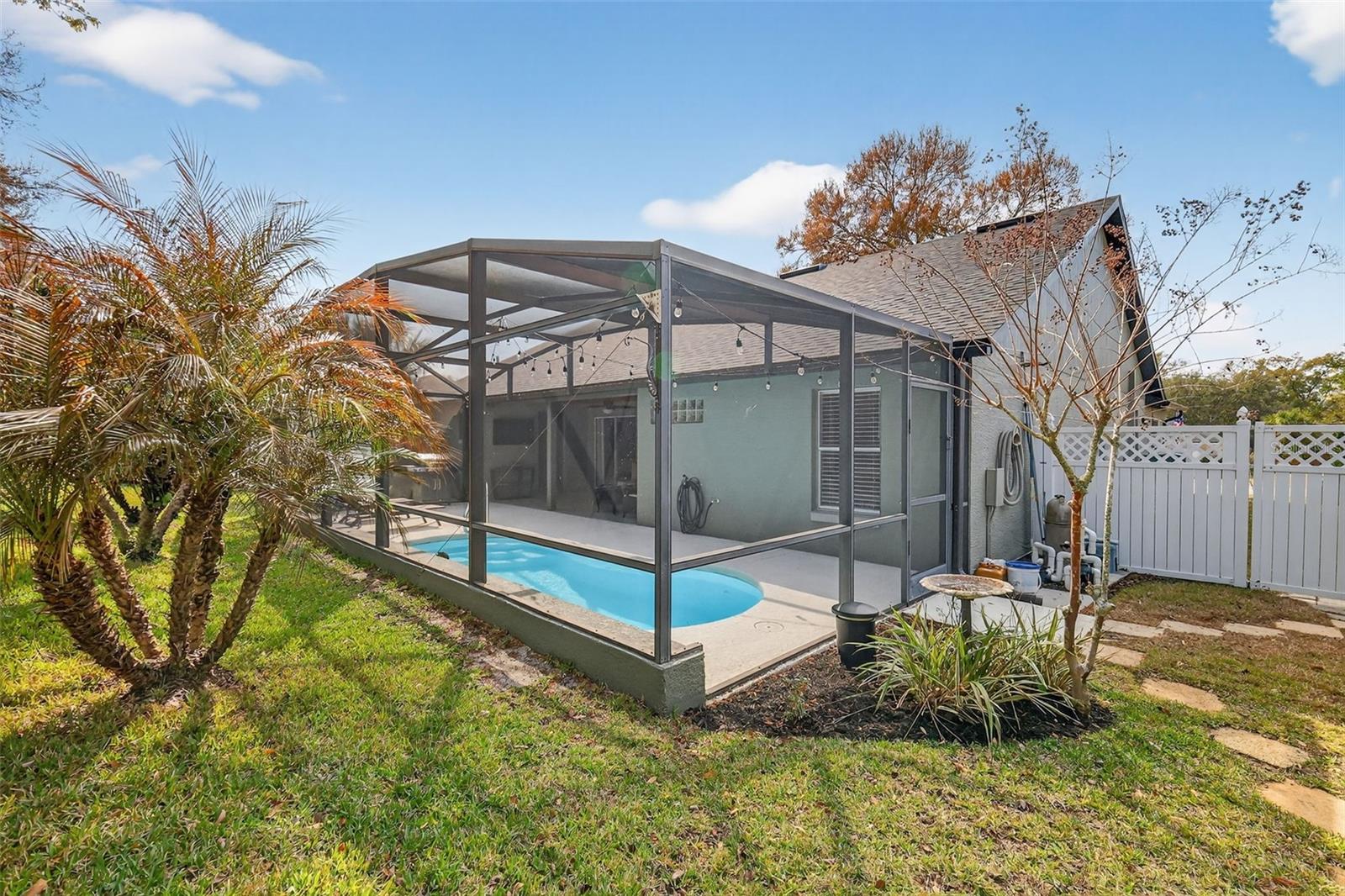 Image 29 of 38 For 319 Eastridge Drive