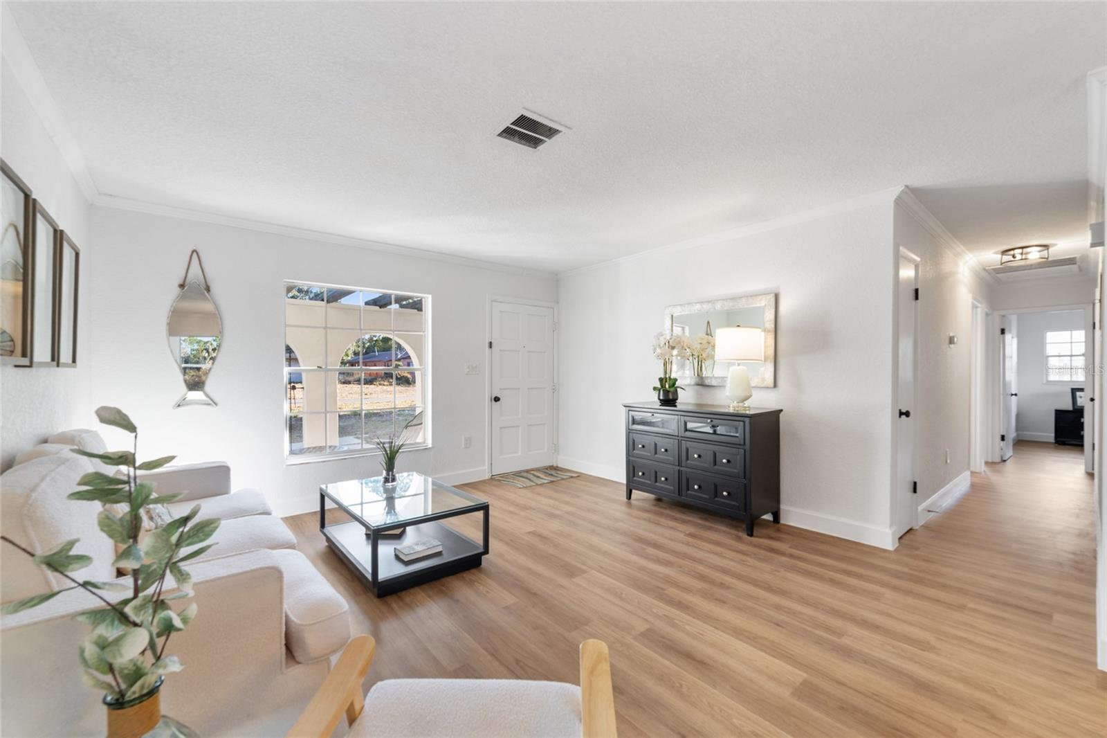 Image 13 of 28 For 507 Bates Avenue