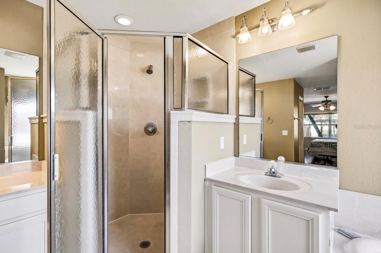 Image 17 of 36 For 35653 Calla Court