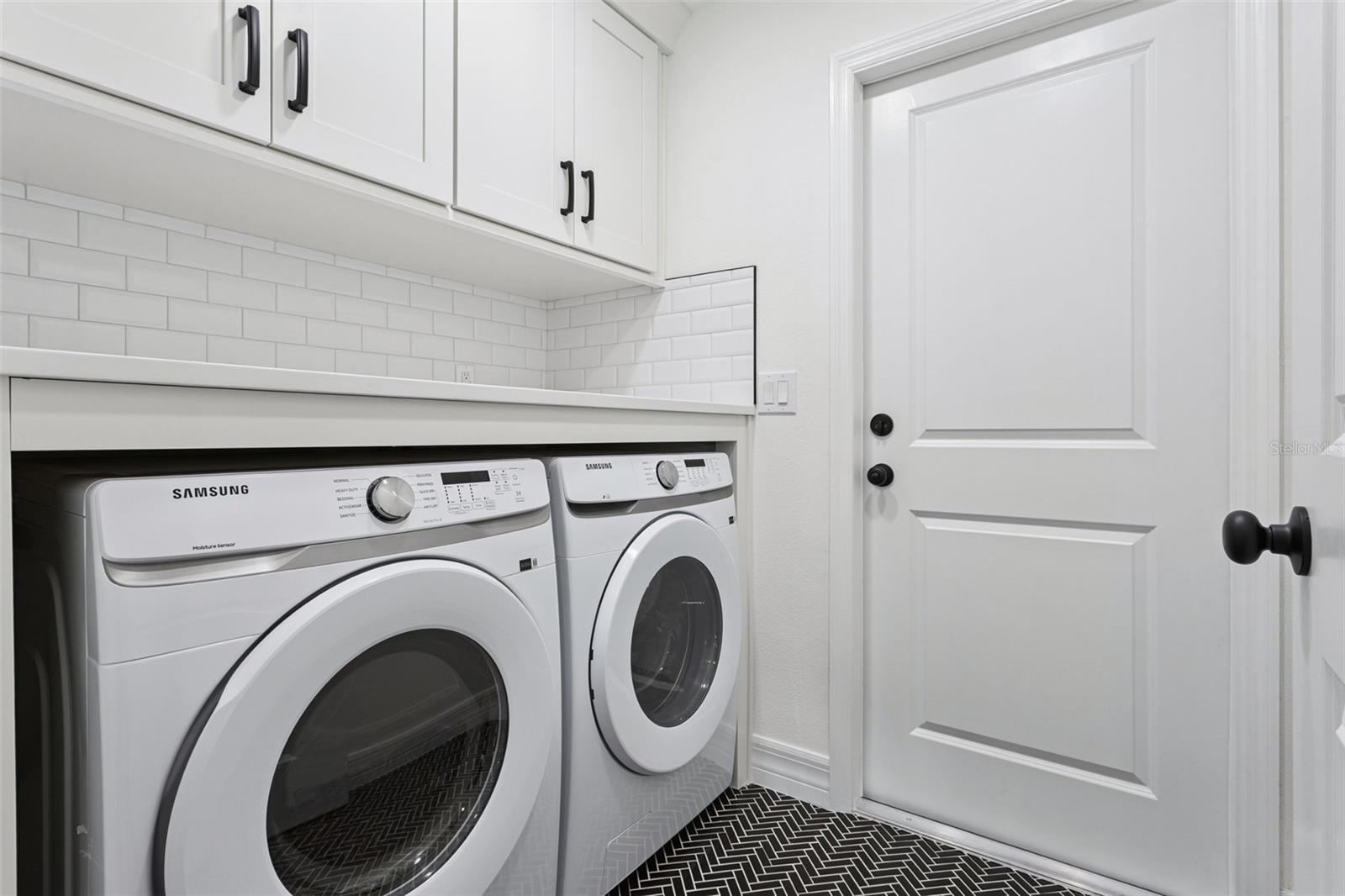 Image 18 of 27 For 3146 Hammock Grove Road