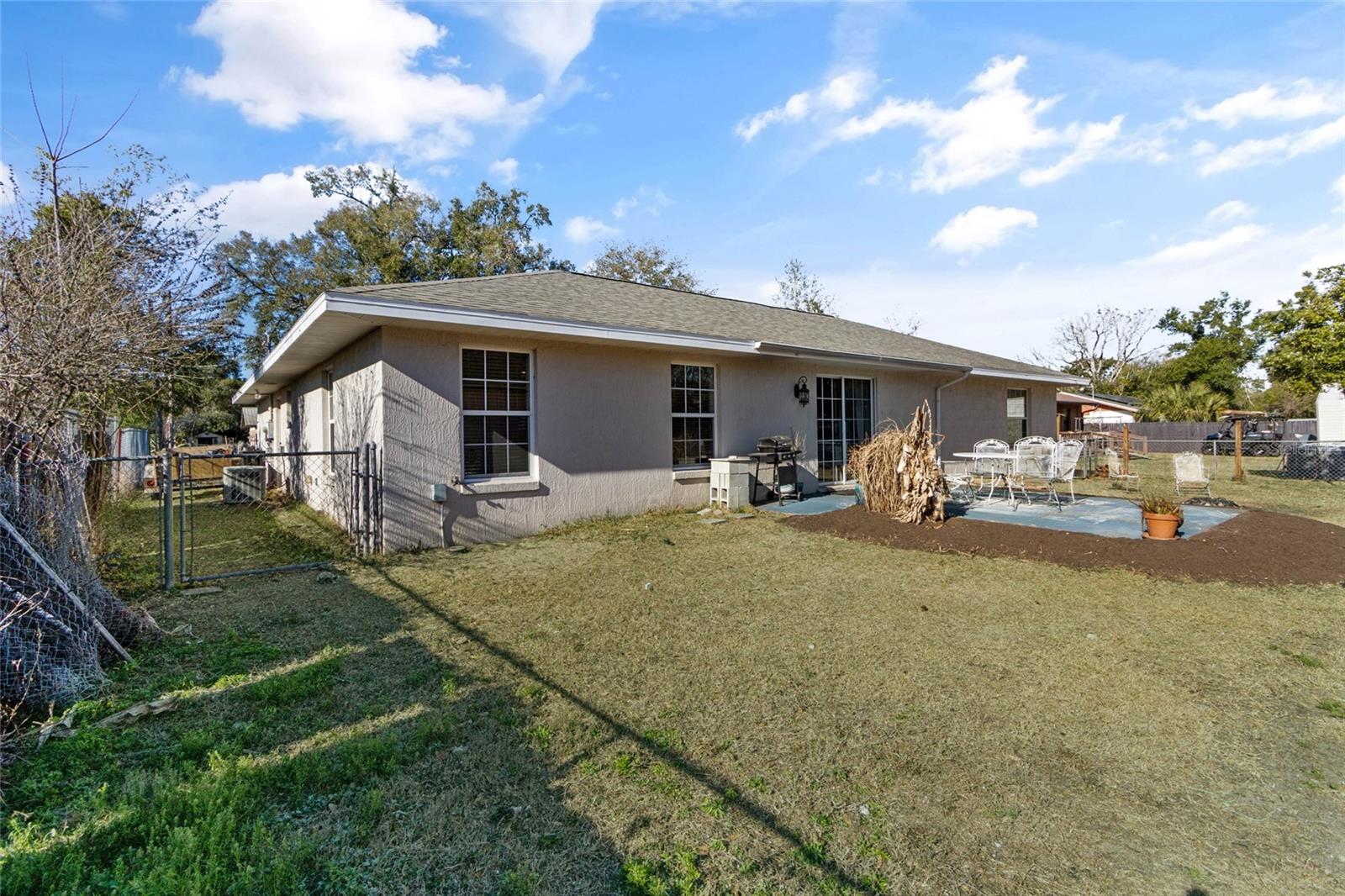 Image 24 of 70 For 11965 70th Avenue Road