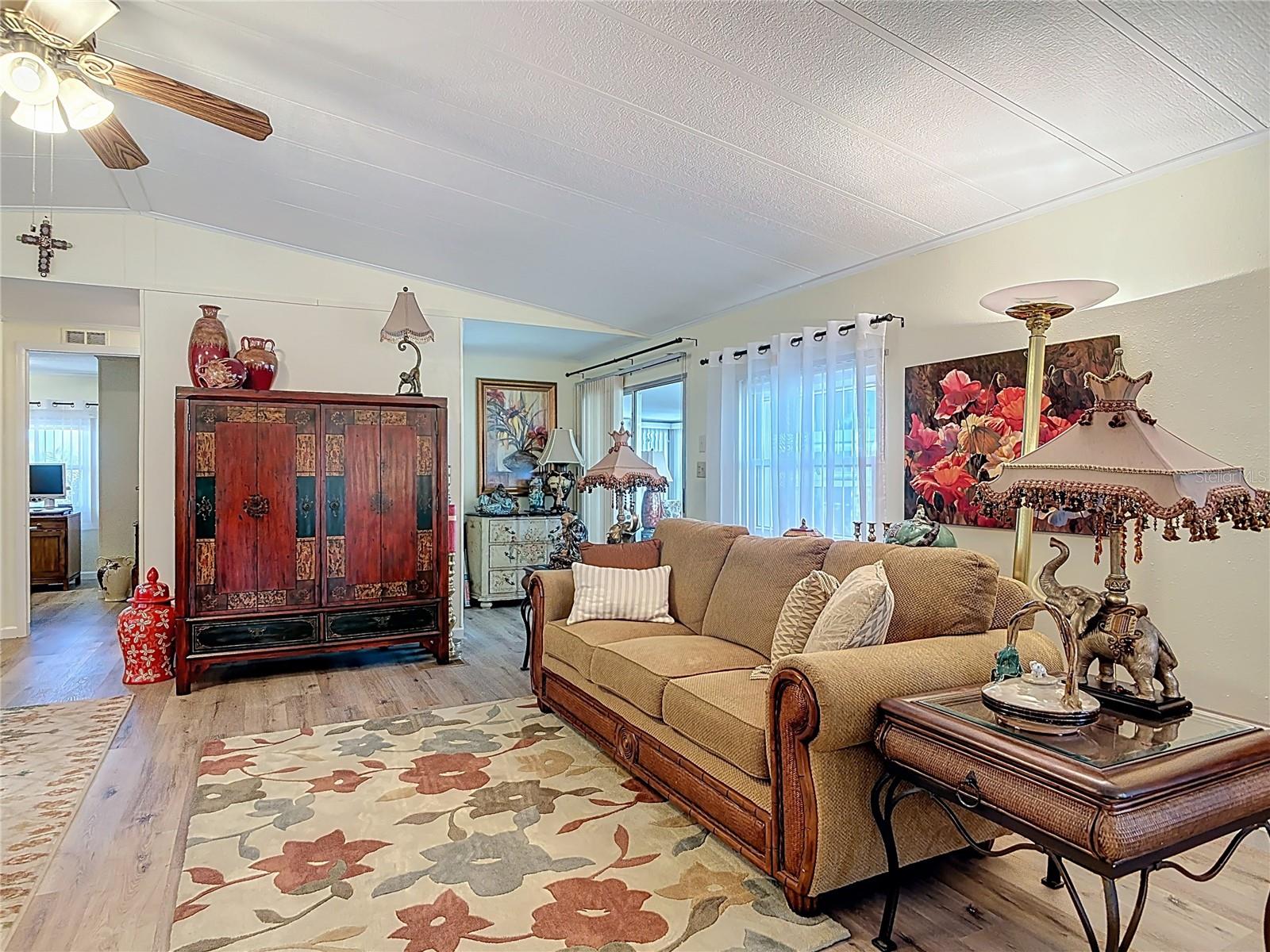 Image 13 of 62 For 1405 Skyline Court