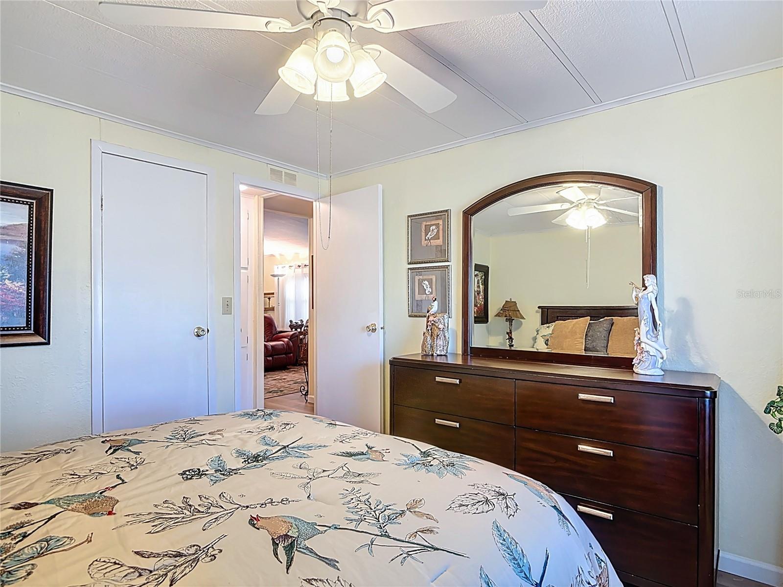 Image 26 of 62 For 1405 Skyline Court