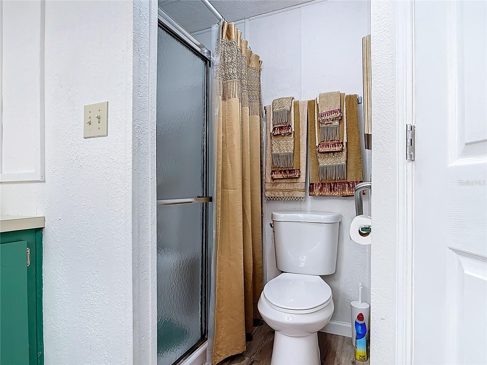 Image 35 of 62 For 1405 Skyline Court