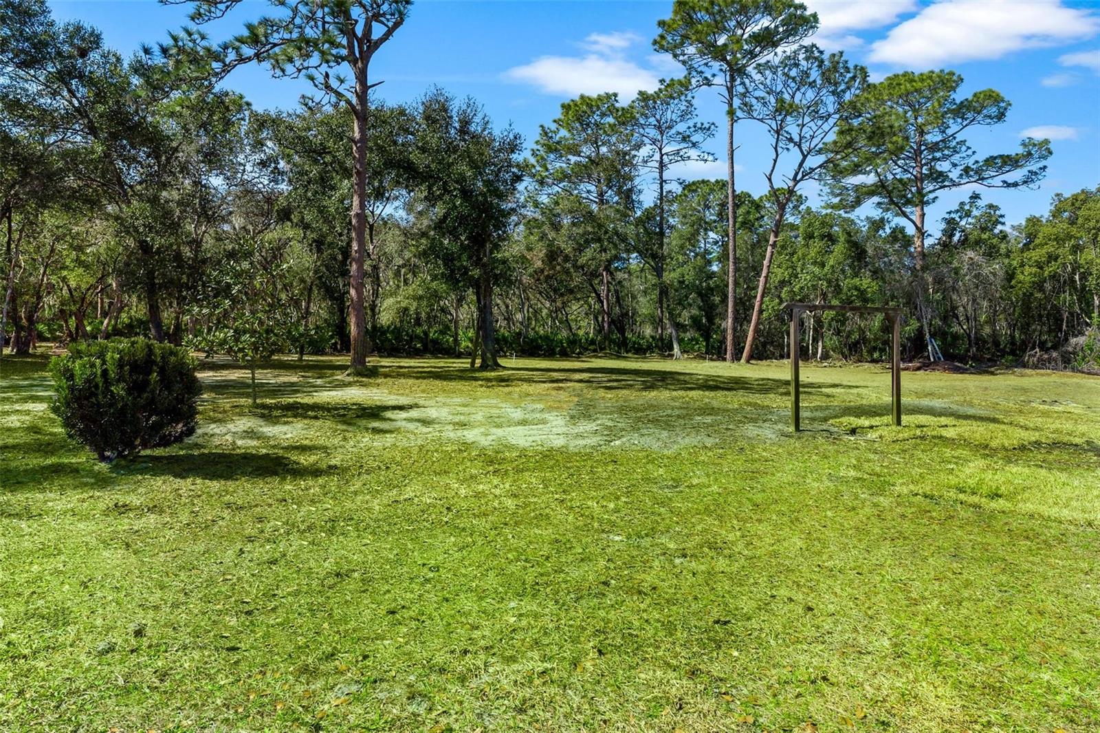 Image 28 of 34 For 2461 Karen Drive