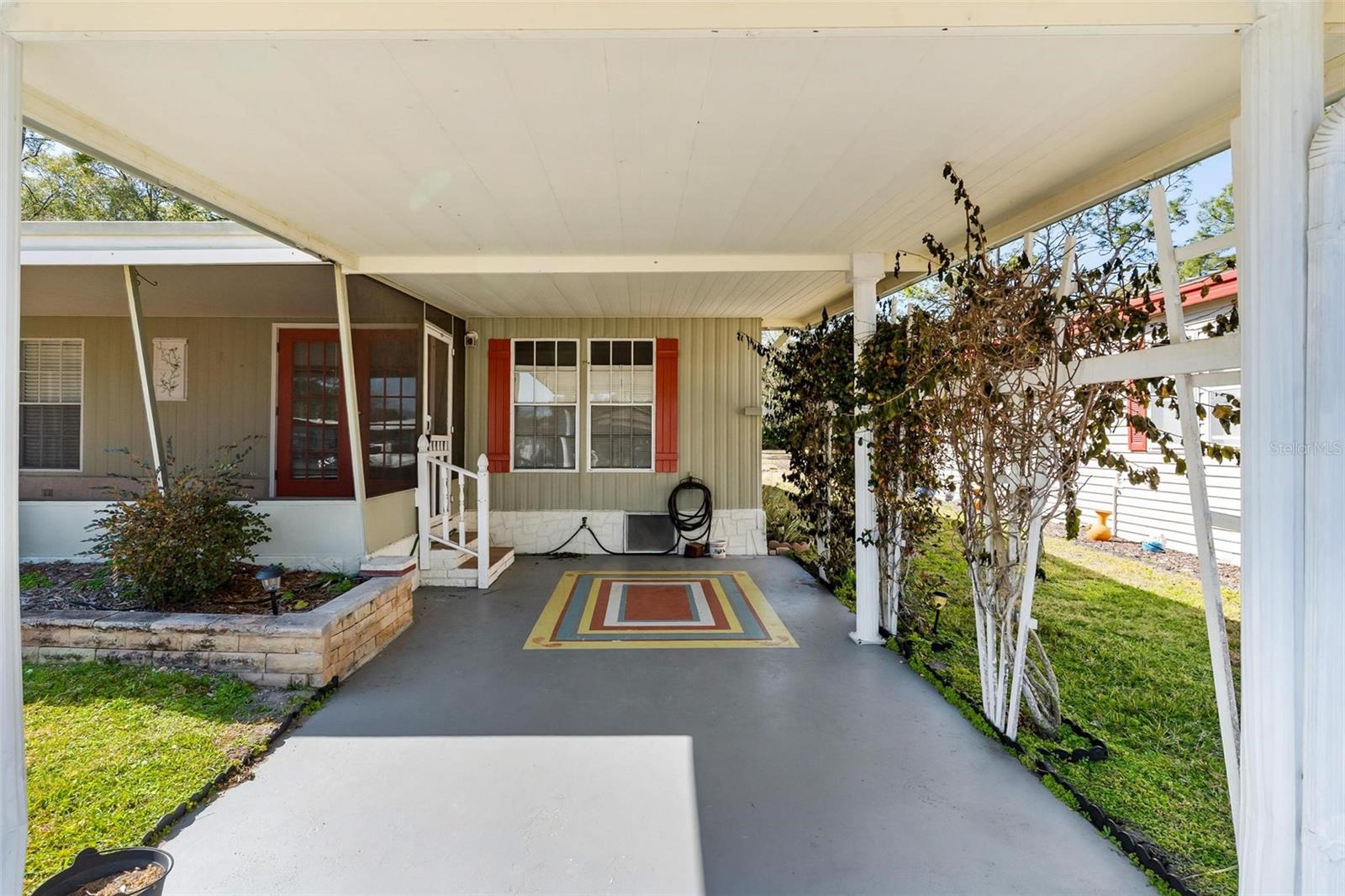 Image 4 of 34 For 2461 Karen Drive