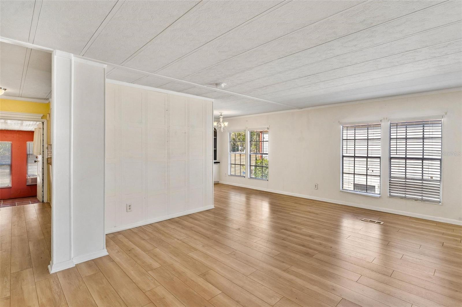 Image 8 of 34 For 2461 Karen Drive