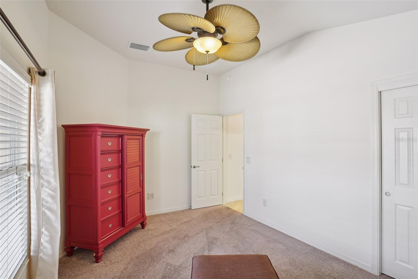 Image 24 of 44 For 1052 Becker Avenue