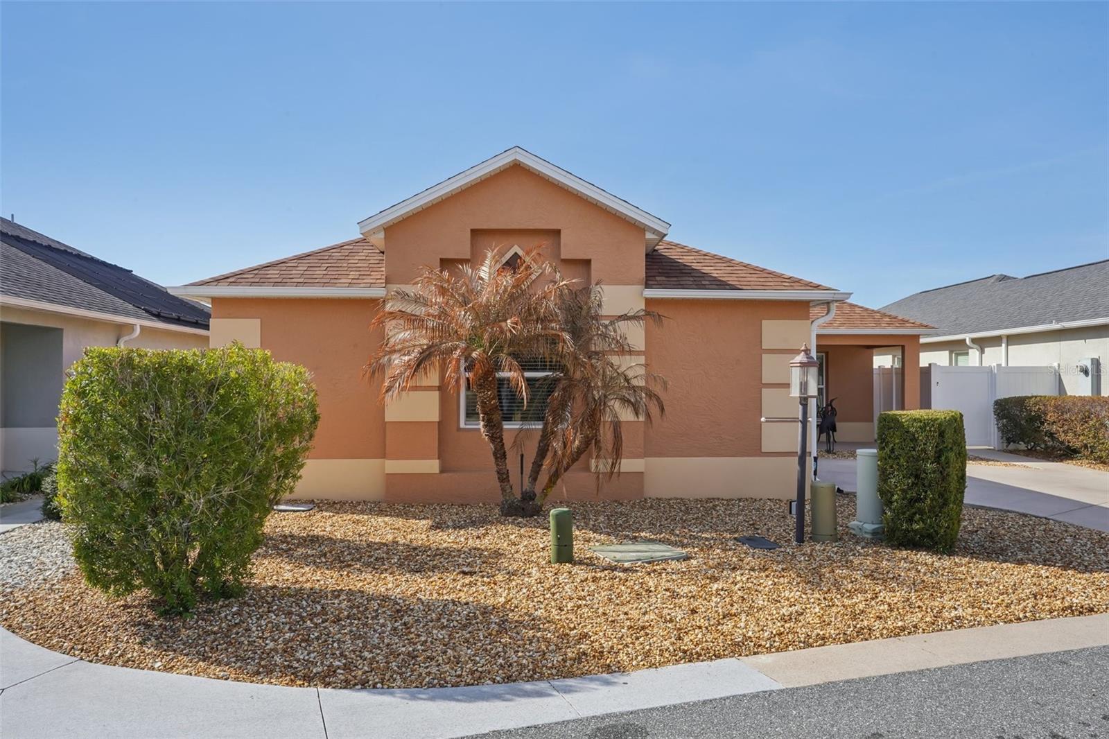 Image 3 of 44 For 1052 Becker Avenue