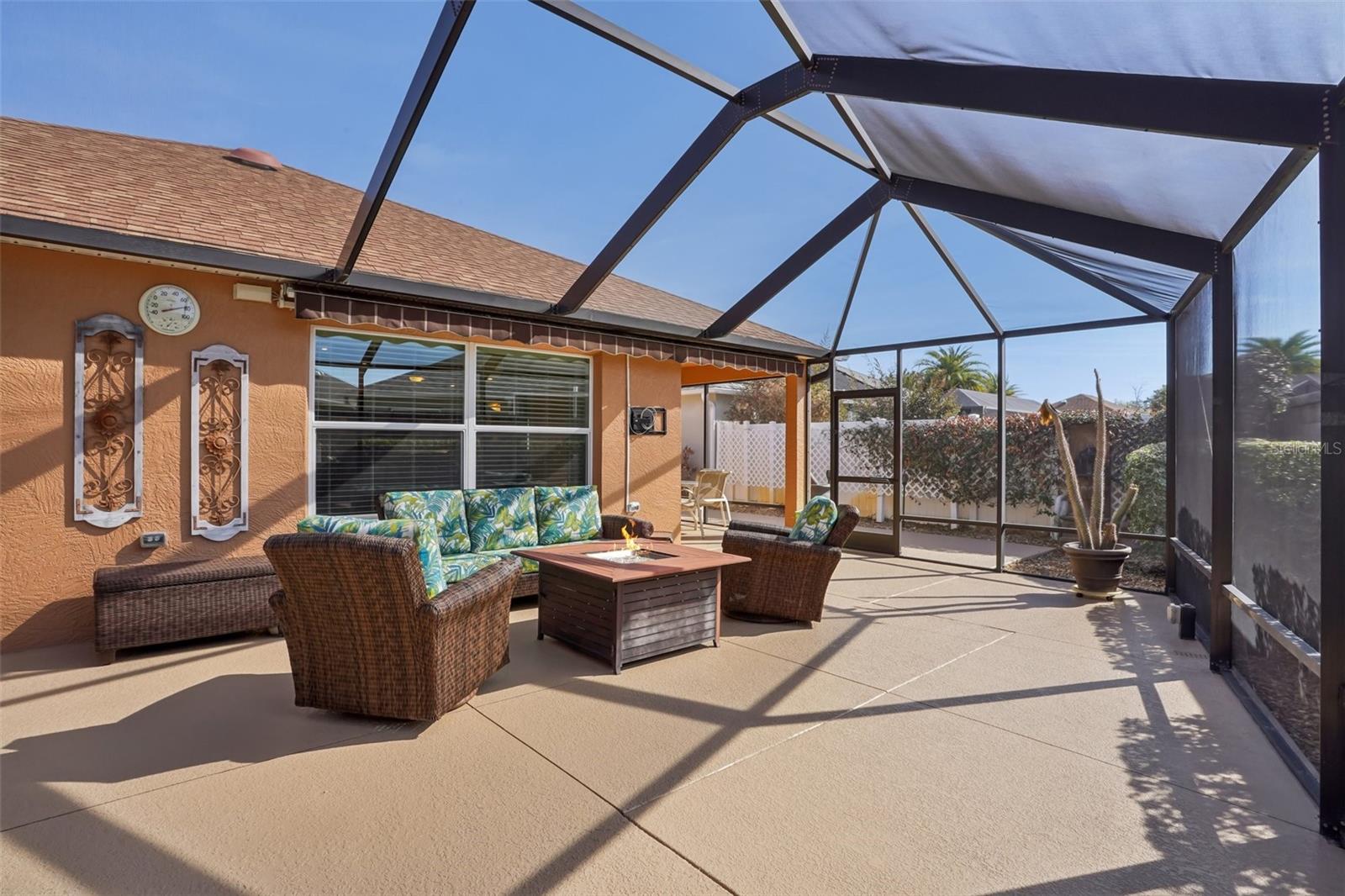 Image 31 of 44 For 1052 Becker Avenue