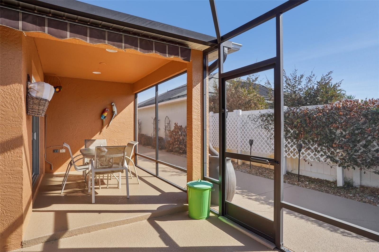 Image 36 of 44 For 1052 Becker Avenue